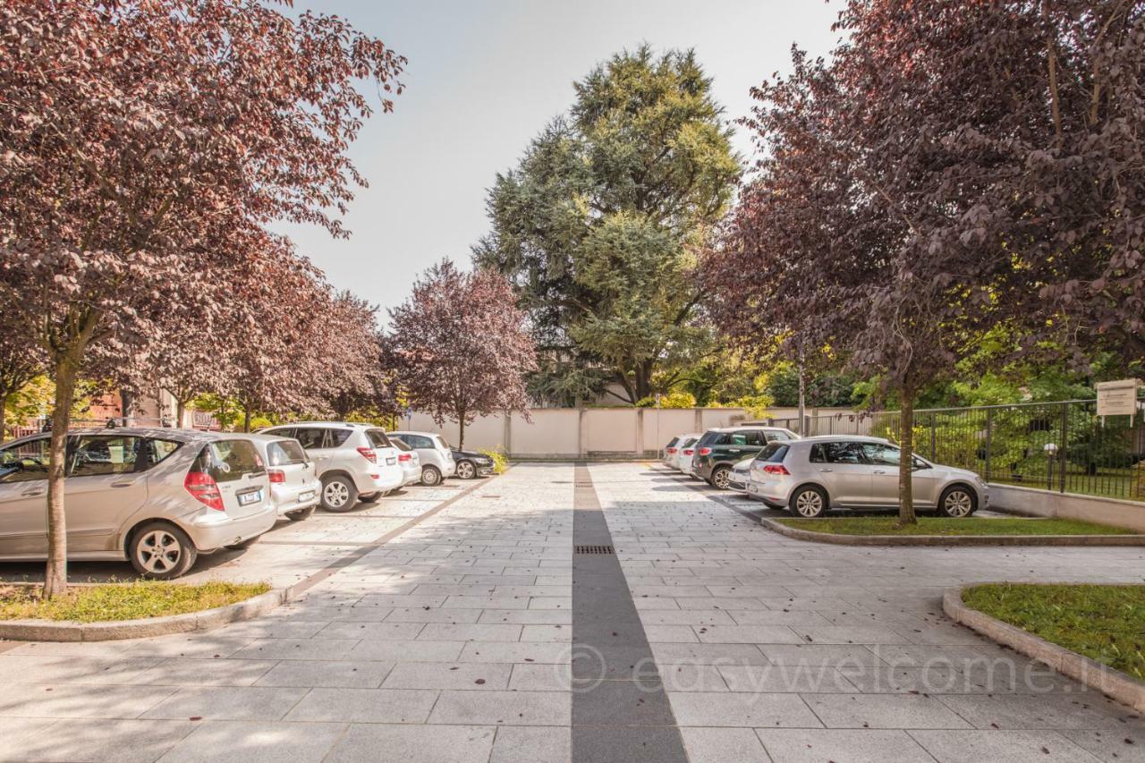 Easy Welcome Casa Rosada Apartment Nova Milanese Luaran gambar