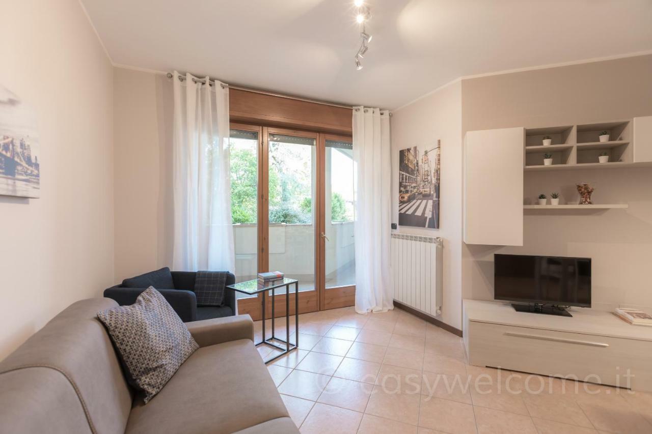 Easy Welcome Casa Rosada Apartment Nova Milanese Luaran gambar