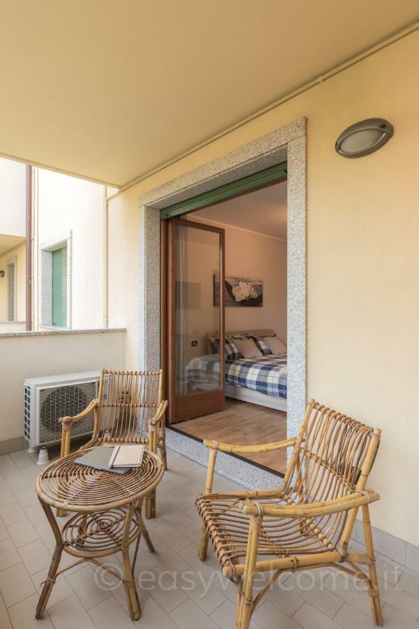 Easy Welcome Casa Rosada Apartment Nova Milanese Luaran gambar